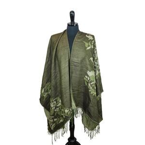 Accessory Street Shawl Cape Wrap Green Paisley Floral Tassel Sparkle